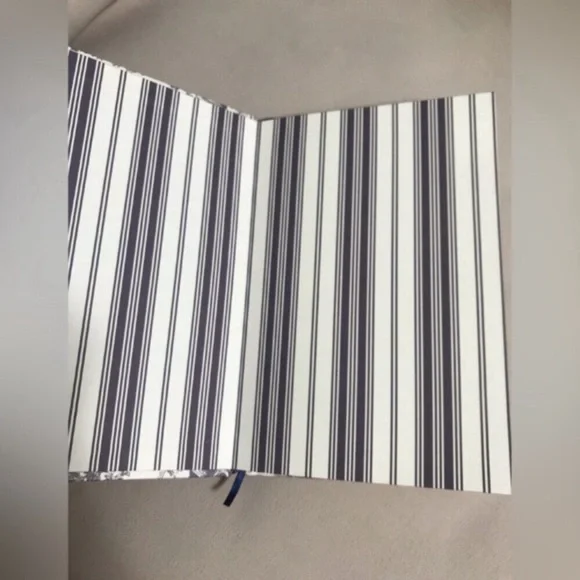 Dior note book - Picture 6 of 6